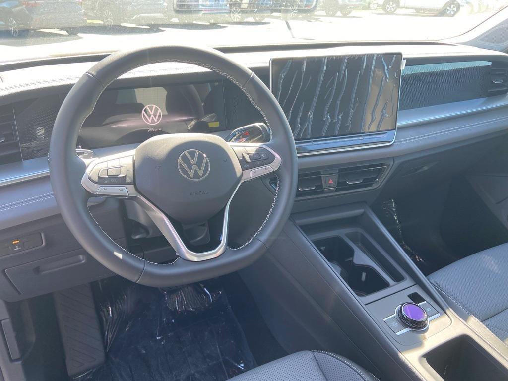 new 2025 Volkswagen Tiguan car, priced at $35,587