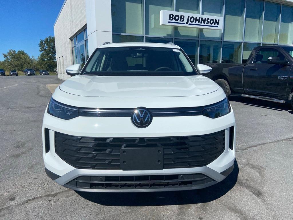 new 2025 Volkswagen Tiguan car, priced at $35,587