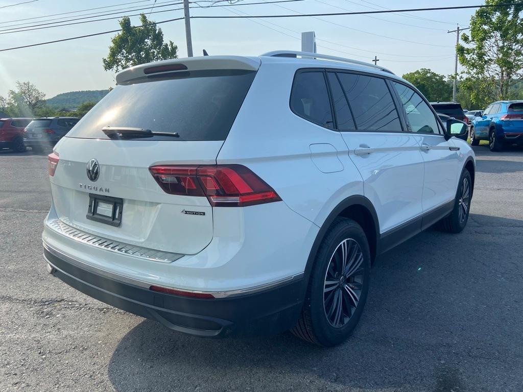 new 2024 Volkswagen Tiguan car, priced at $33,551