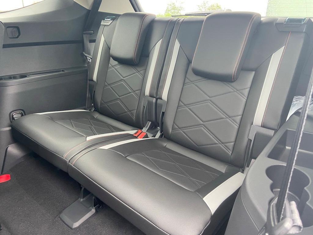 new 2025 Volkswagen Atlas car, priced at $47,951