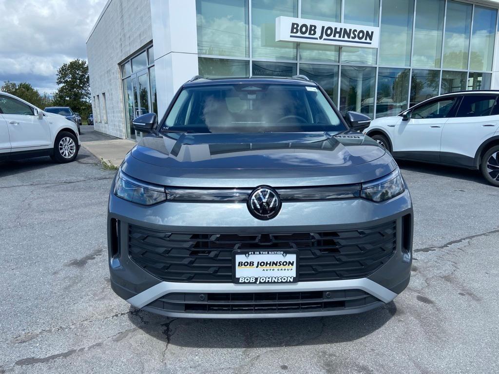 new 2025 Volkswagen Tiguan car, priced at $36,197