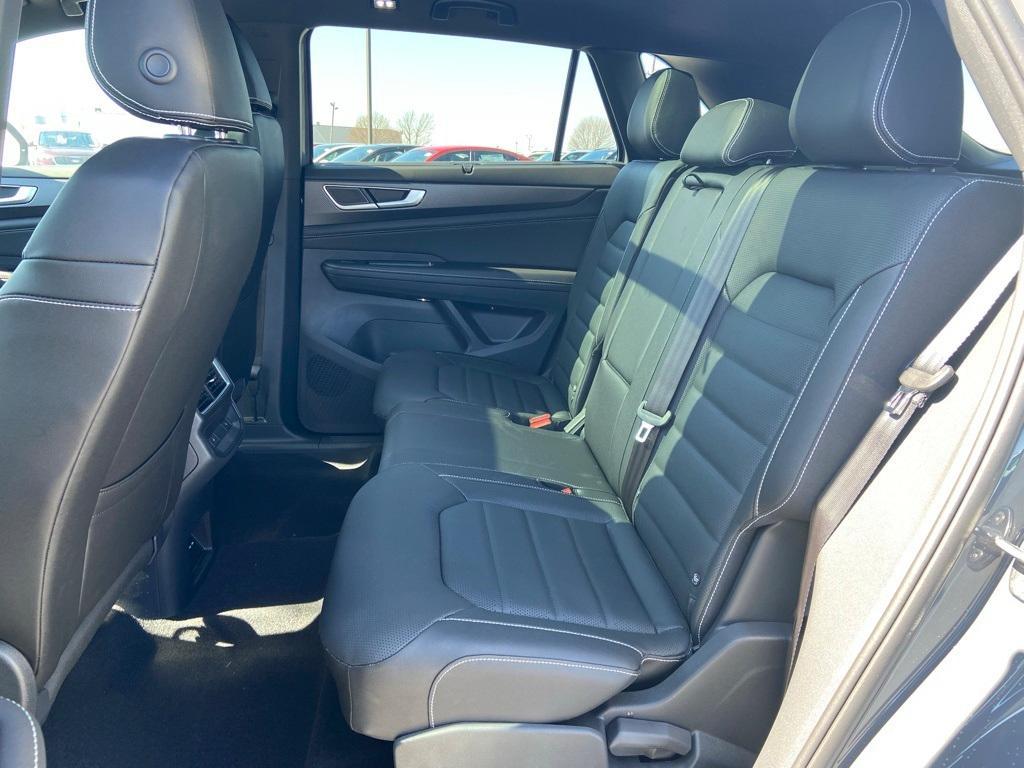 new 2025 Volkswagen Atlas Cross Sport car, priced at $49,828