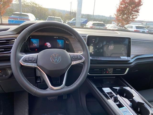 new 2025 Volkswagen Atlas car, priced at $50,596