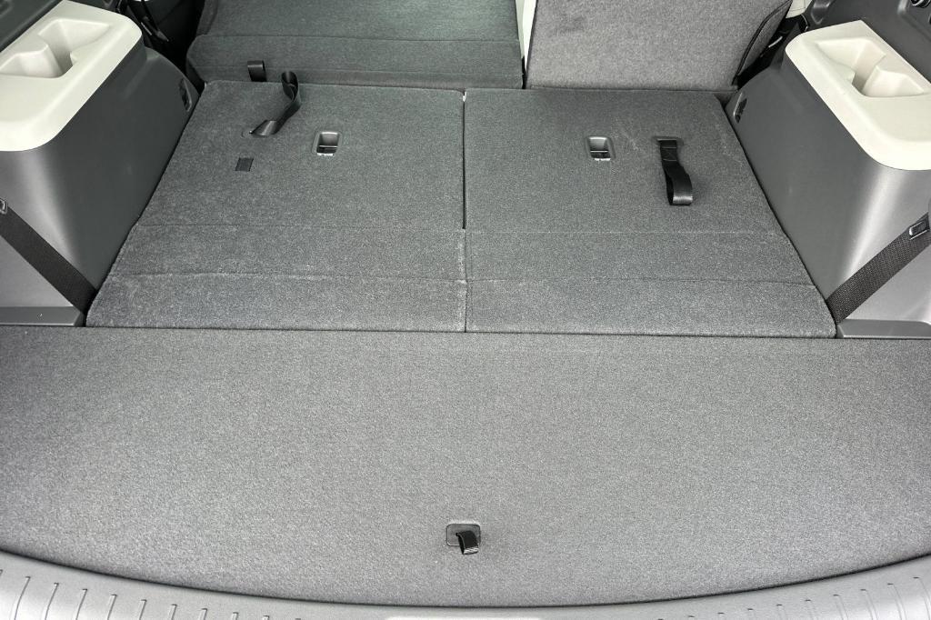 new 2025 Hyundai SANTA FE HEV car, priced at $47,375