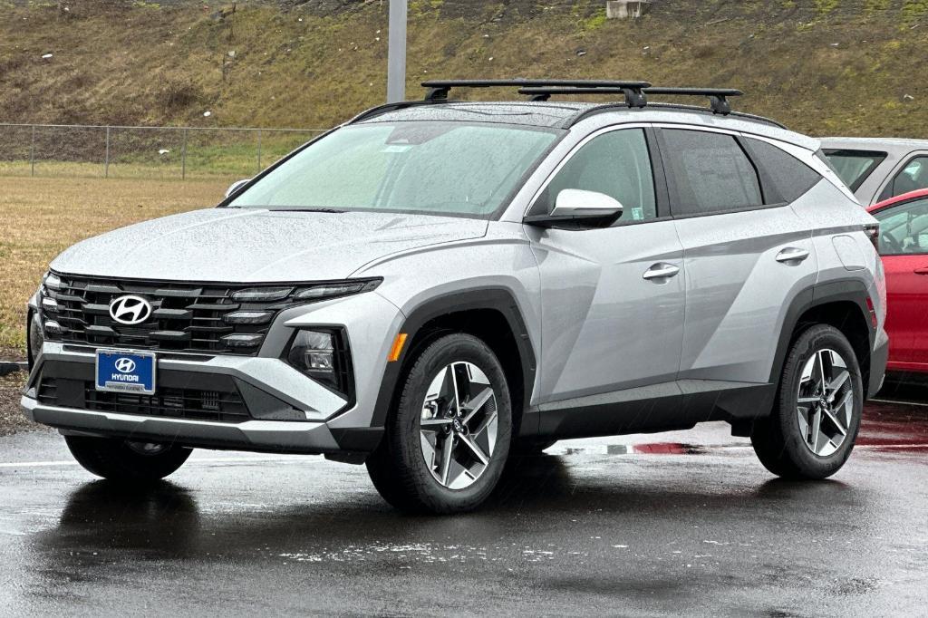 new 2025 Hyundai TUCSON Hybrid car