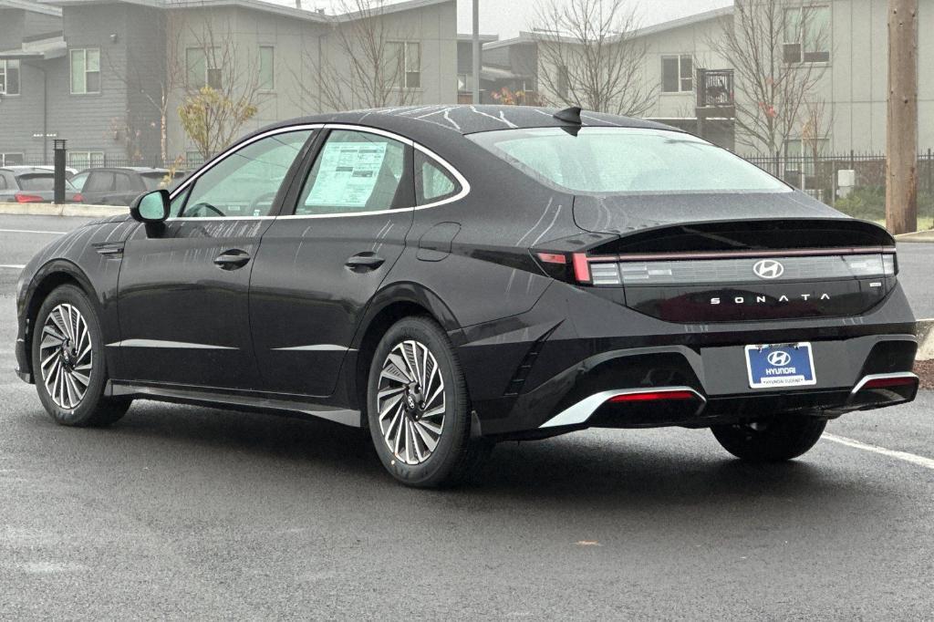 new 2025 Hyundai Sonata Hybrid car, priced at $31,760