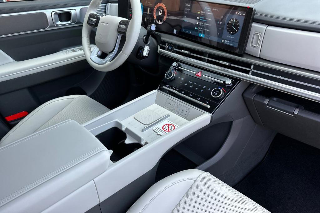 new 2025 Hyundai SANTA FE HEV car, priced at $35,814