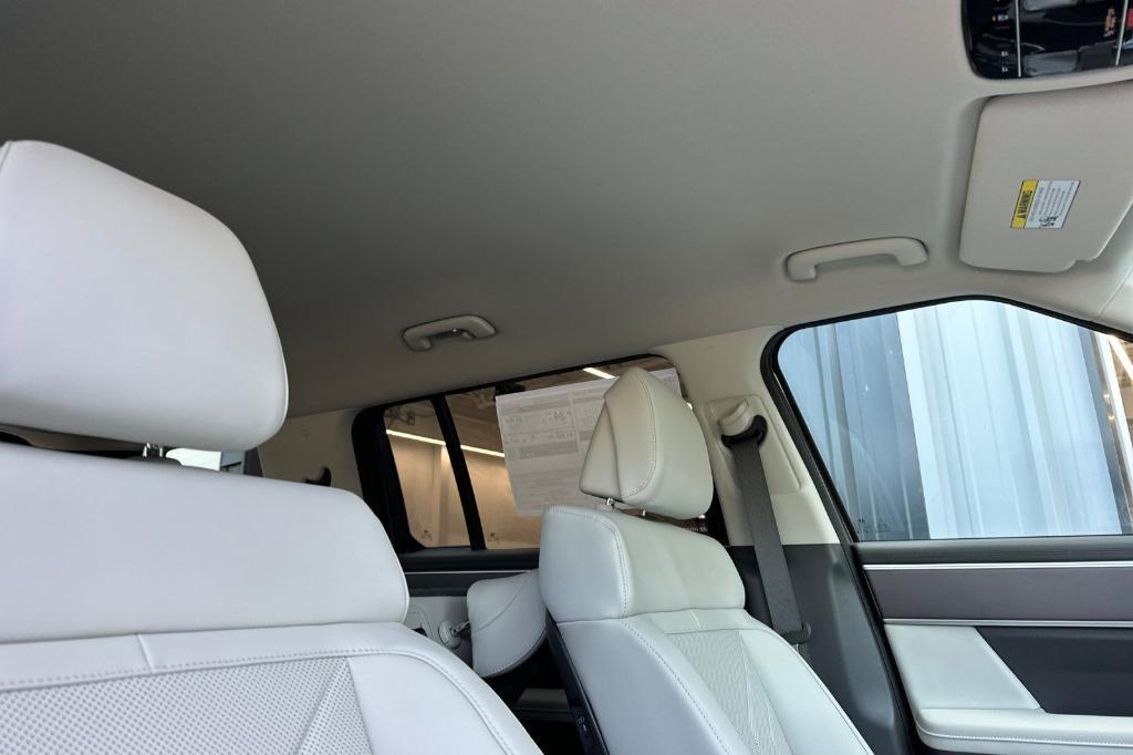 new 2025 Hyundai SANTA FE HEV car, priced at $35,814