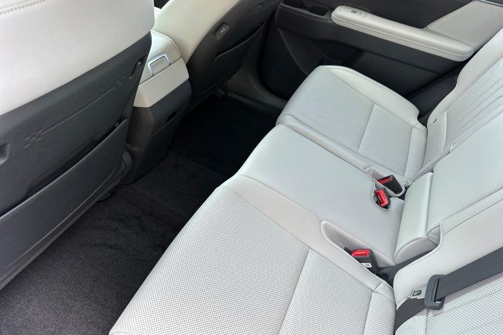 new 2025 Hyundai SANTA FE HEV car, priced at $35,814
