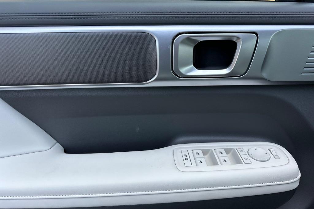 new 2025 Hyundai SANTA FE HEV car, priced at $35,814
