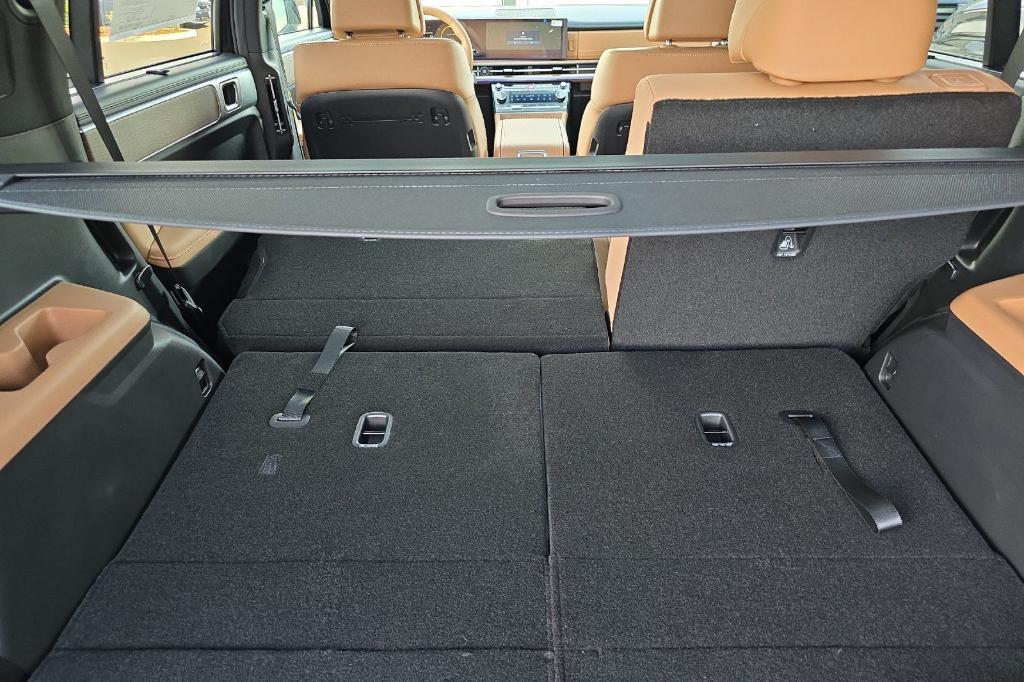 new 2025 Hyundai SANTA FE HEV car, priced at $42,685