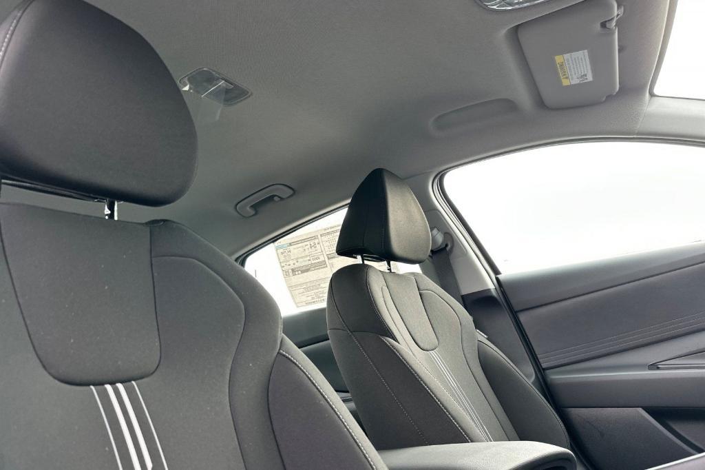 new 2025 Hyundai ELANTRA HEV car, priced at $26,105