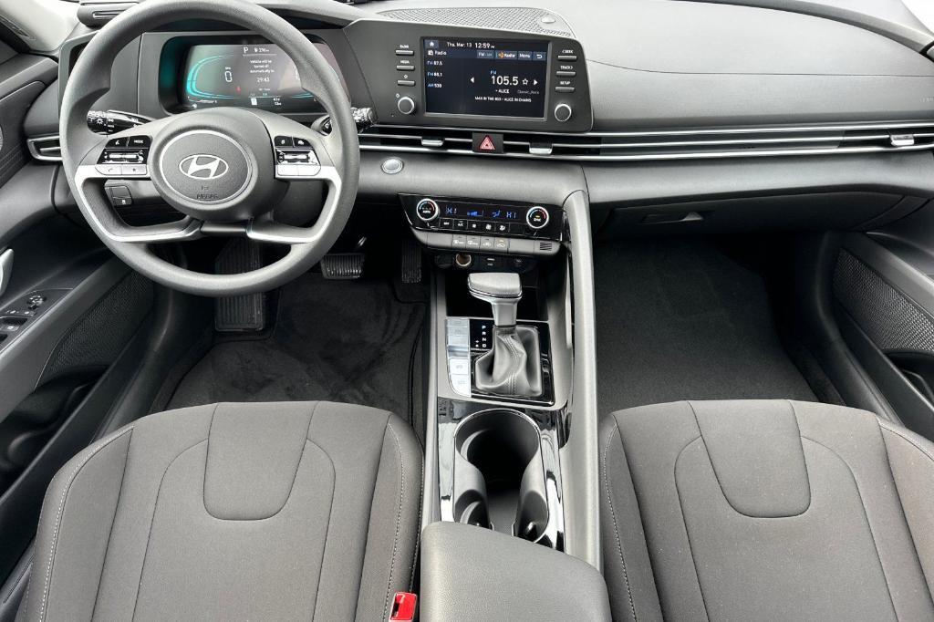 new 2025 Hyundai ELANTRA HEV car, priced at $26,105