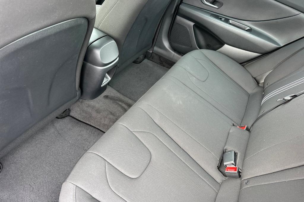 new 2025 Hyundai ELANTRA HEV car, priced at $26,105