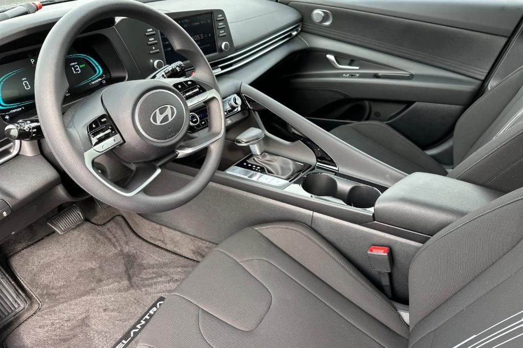 new 2025 Hyundai ELANTRA HEV car, priced at $26,105