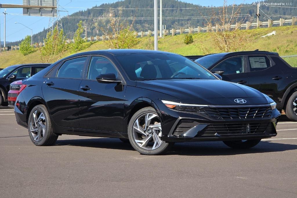 new 2025 Hyundai ELANTRA HEV car, priced at $28,185
