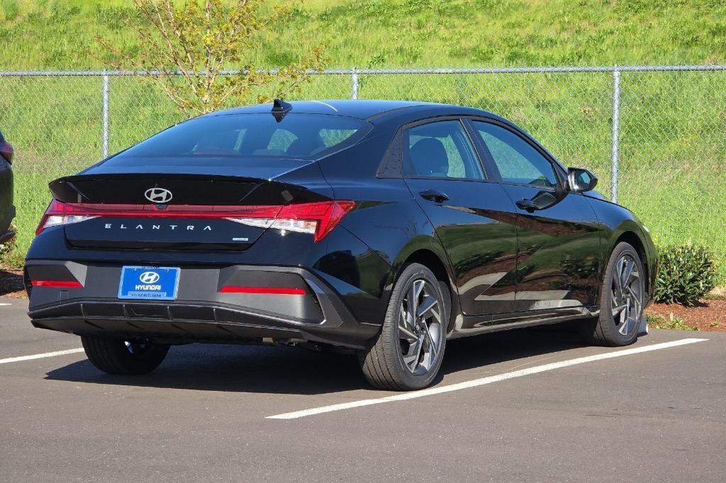 new 2025 Hyundai ELANTRA HEV car, priced at $28,185