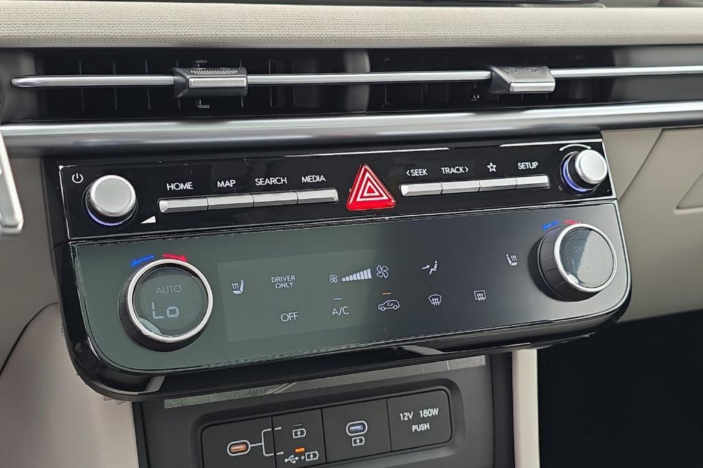 new 2025 Hyundai TUCSON Hybrid car, priced at $32,940