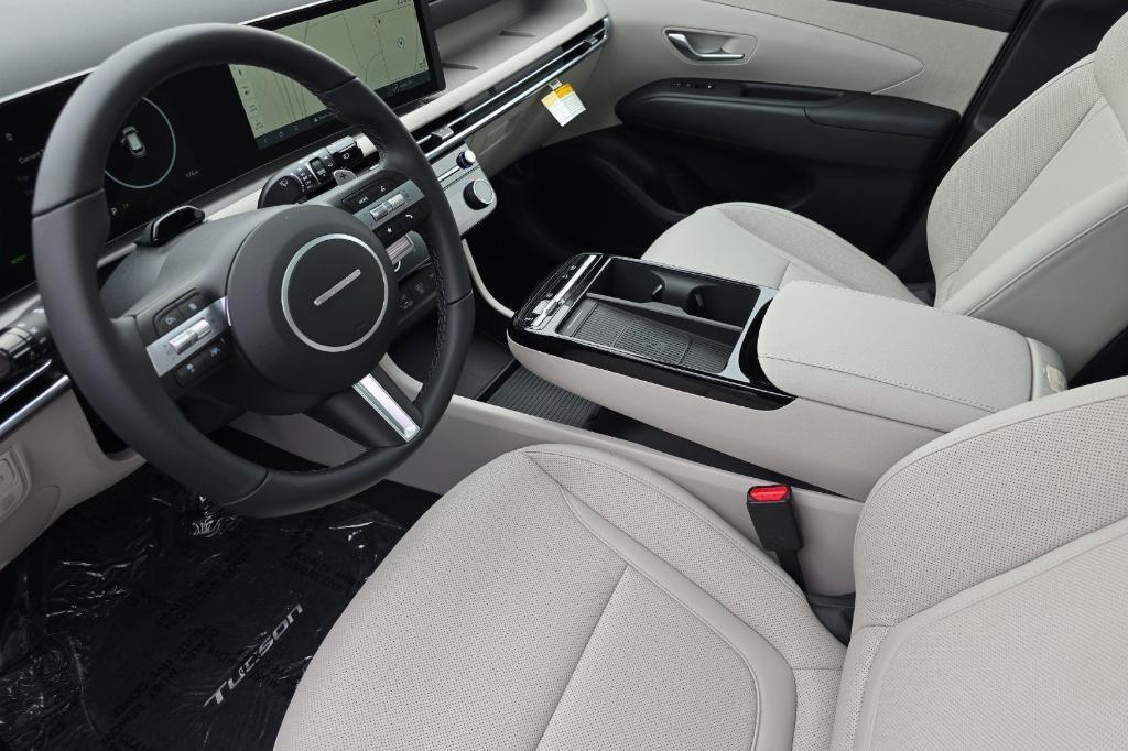 new 2025 Hyundai TUCSON Hybrid car, priced at $32,940