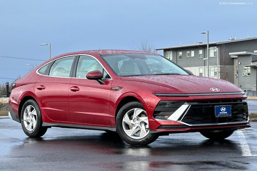 used 2025 Hyundai Sonata car, priced at $27,999