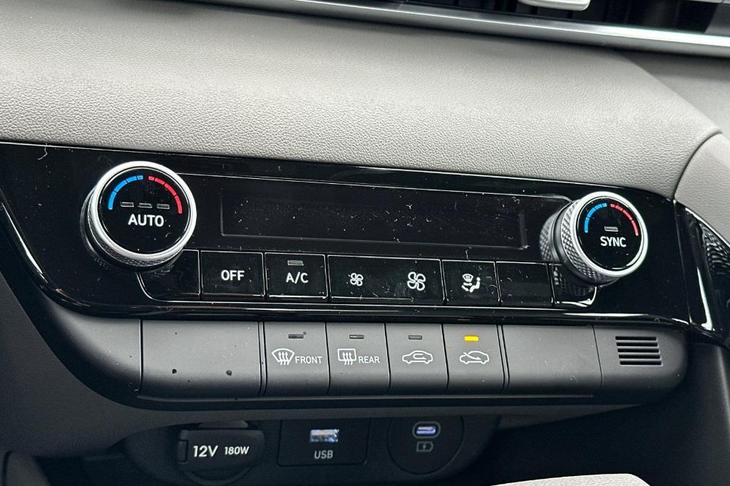 new 2025 Hyundai ELANTRA HEV car, priced at $26,605