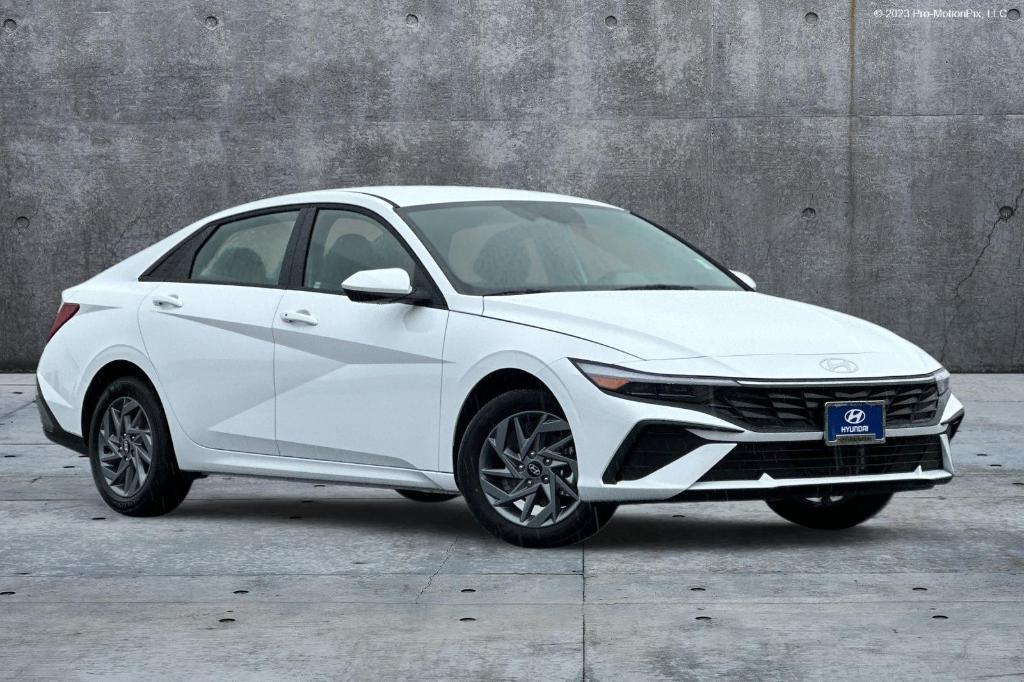 new 2025 Hyundai ELANTRA HEV car, priced at $26,605