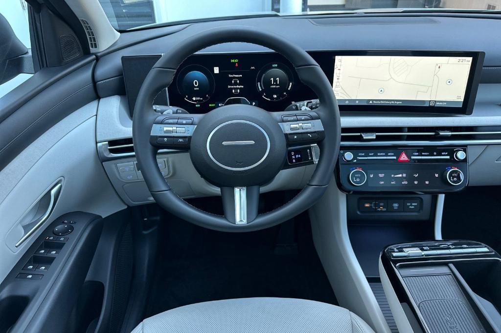 new 2025 Hyundai TUCSON Hybrid car, priced at $36,665