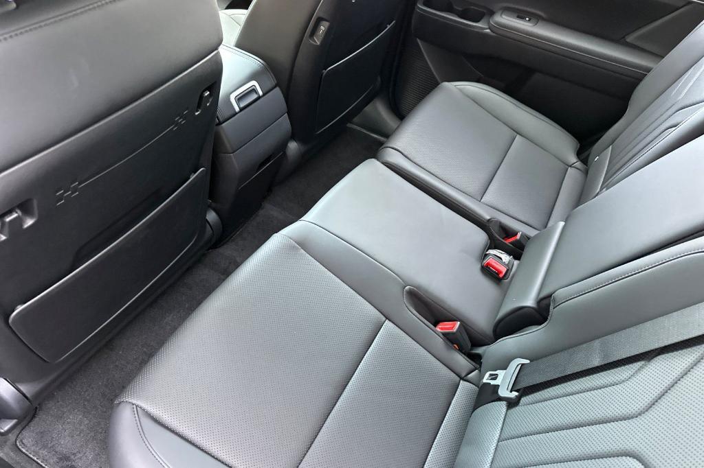 new 2025 Hyundai SANTA FE HEV car, priced at $37,285
