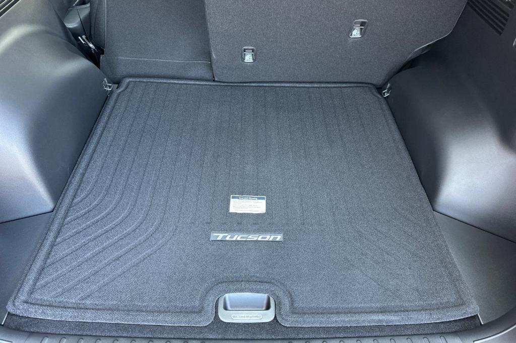 new 2025 Hyundai Tucson car, priced at $30,040