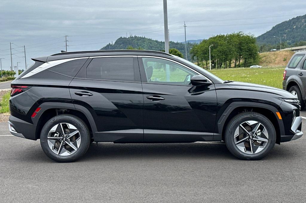 new 2025 Hyundai Tucson car, priced at $32,475