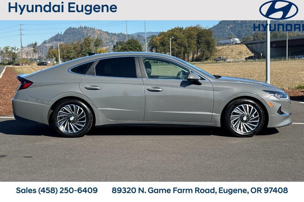 used 2020 Hyundai Sonata Hybrid car, priced at $16,920