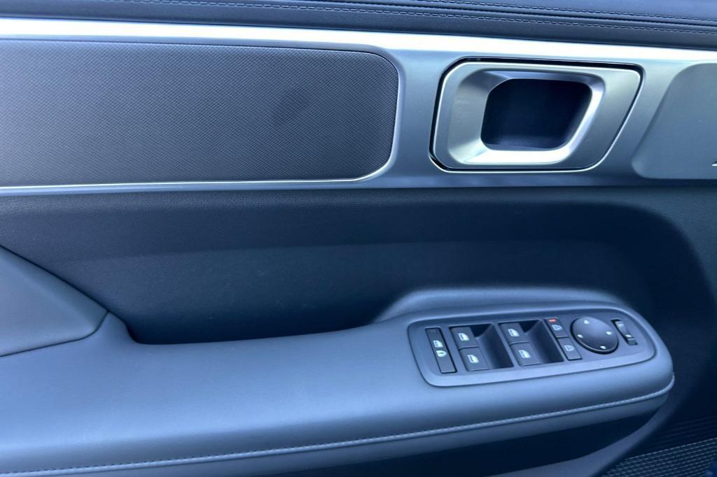 new 2025 Hyundai SANTA FE HEV car