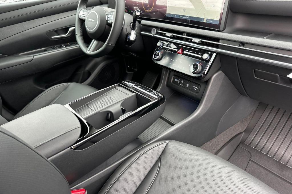 new 2025 Hyundai TUCSON Hybrid car, priced at $37,090