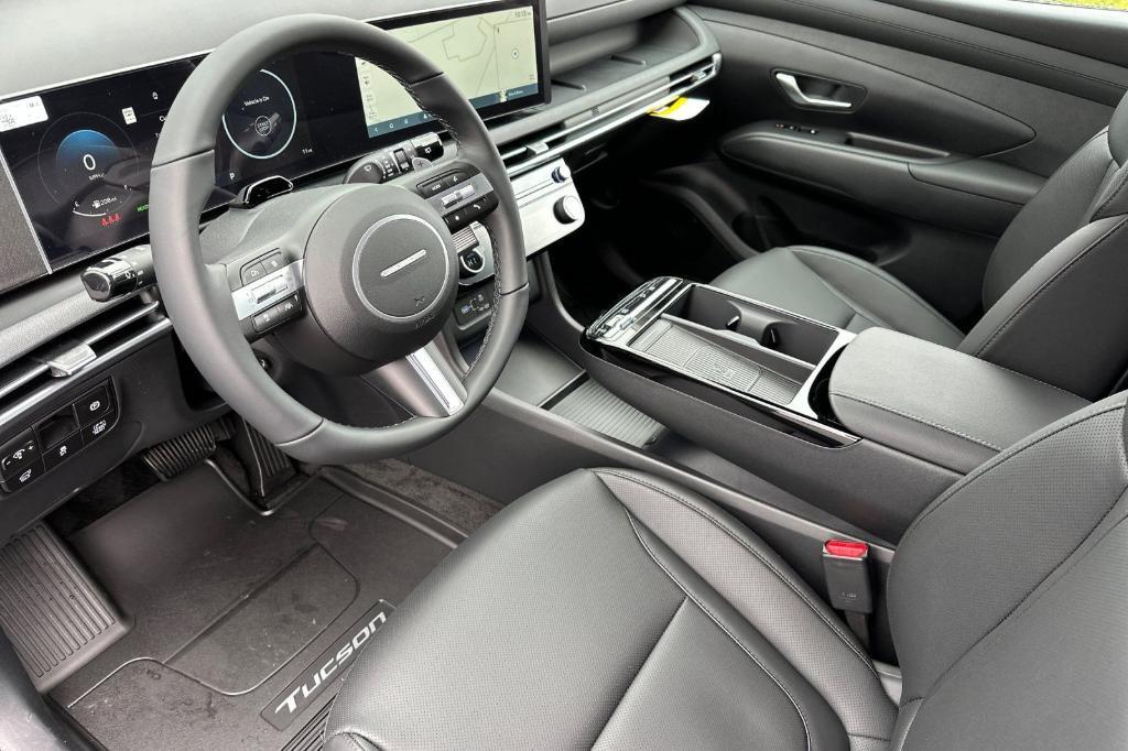 new 2025 Hyundai TUCSON Hybrid car, priced at $37,090