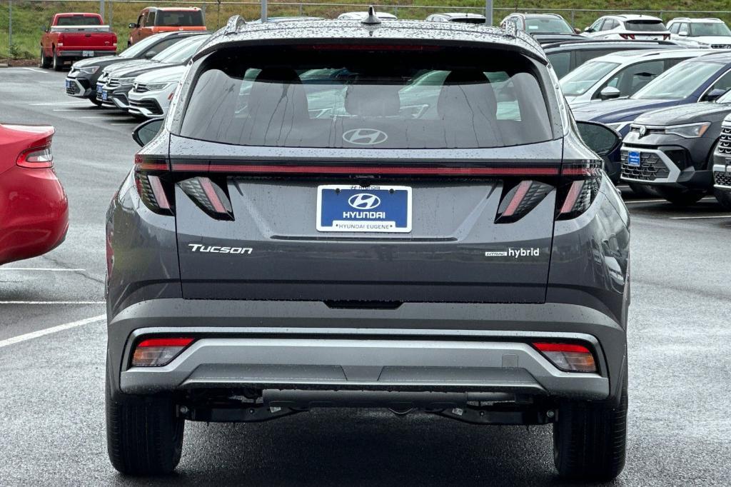 new 2025 Hyundai TUCSON Hybrid car, priced at $37,090