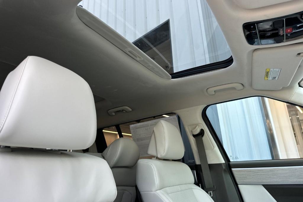 new 2025 Hyundai SANTA FE HEV car, priced at $47,400