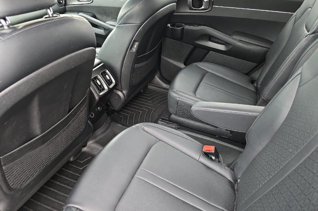 used 2022 Kia Sorento Hybrid car, priced at $28,995