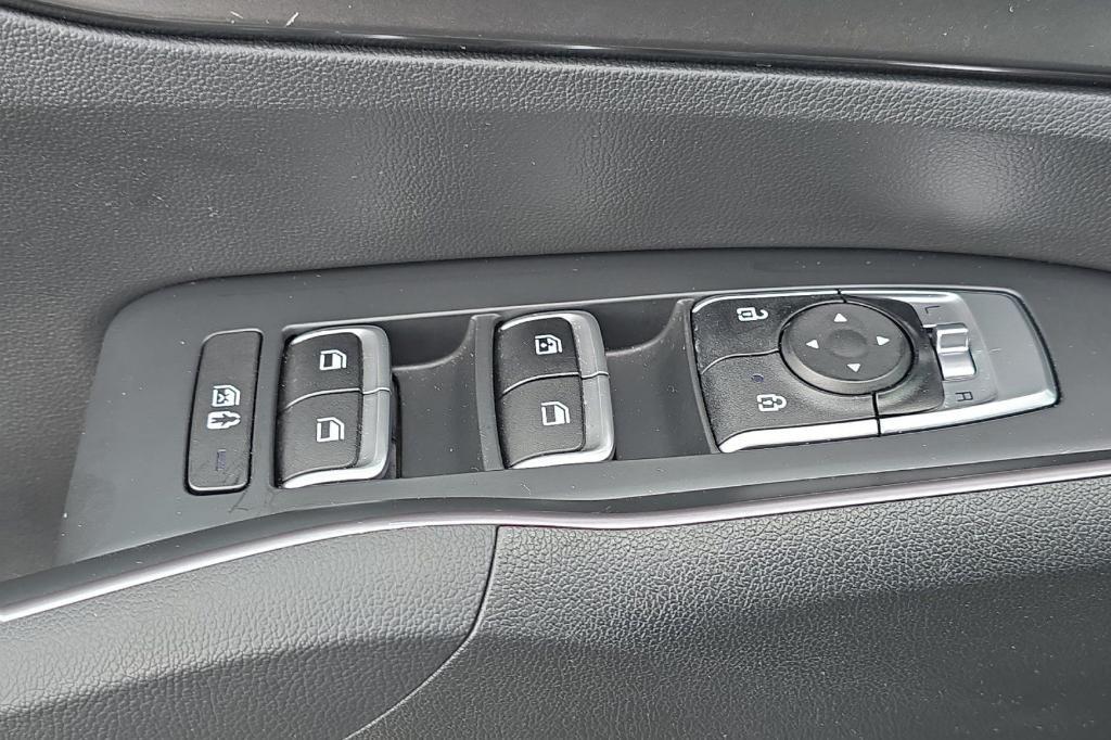used 2022 Kia Sorento Hybrid car, priced at $28,995