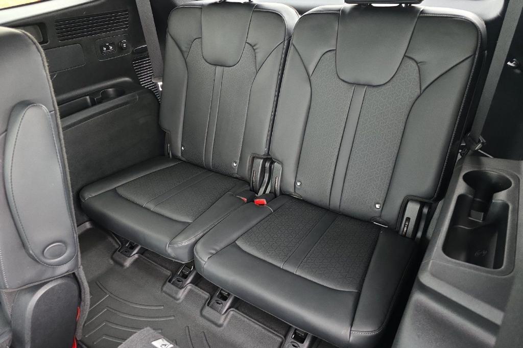 used 2022 Kia Sorento Hybrid car, priced at $28,995