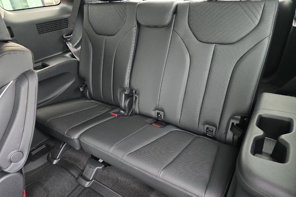 new 2025 Hyundai Palisade car, priced at $43,600