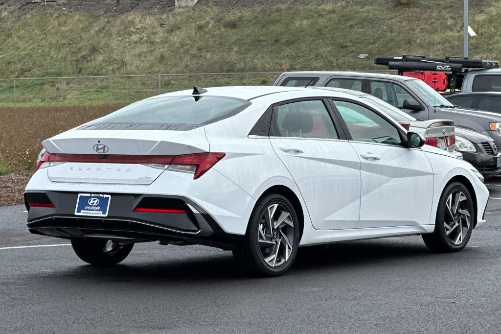 new 2025 Hyundai Elantra car, priced at $27,675