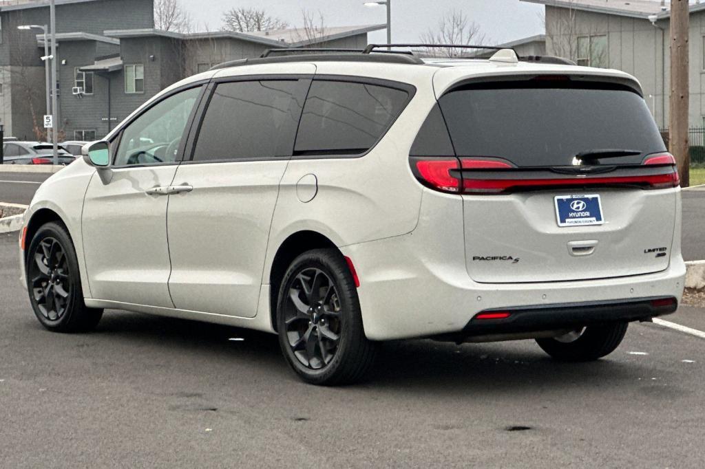 used 2021 Chrysler Pacifica car, priced at $21,977