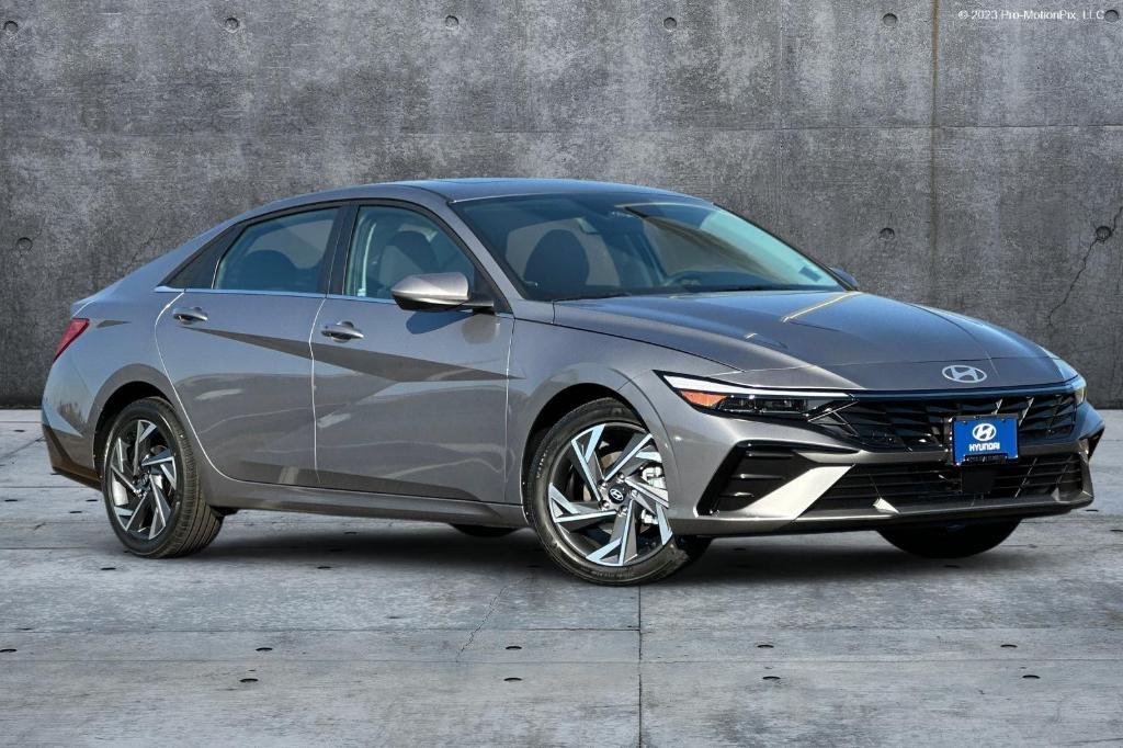 new 2025 Hyundai Elantra car, priced at $26,280