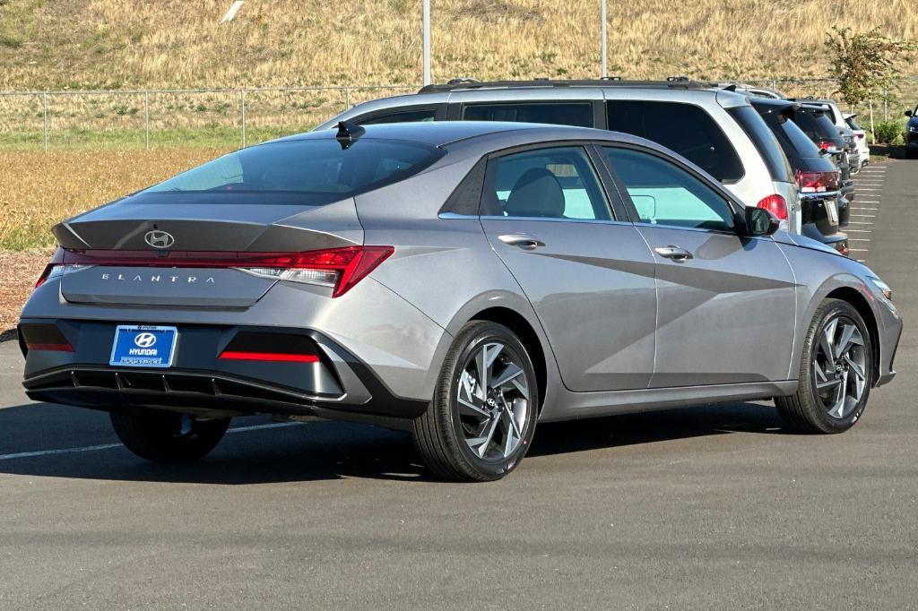 new 2025 Hyundai Elantra car, priced at $26,280