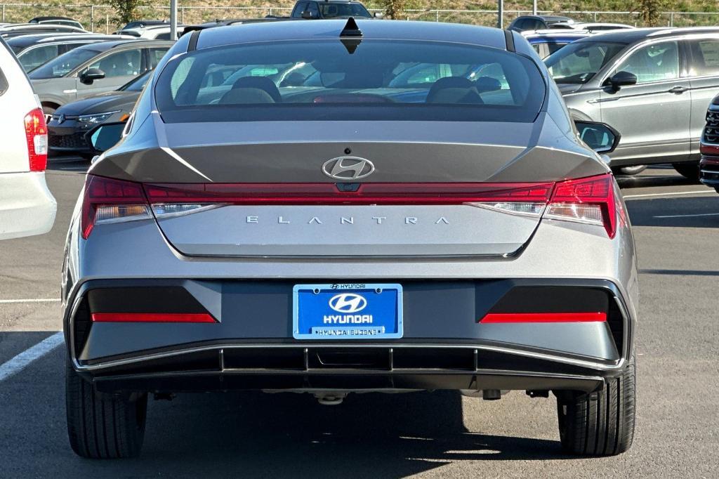 new 2025 Hyundai Elantra car, priced at $26,280