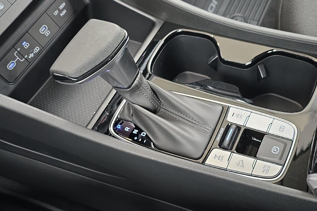 new 2025 Hyundai Tucson car, priced at $30,570