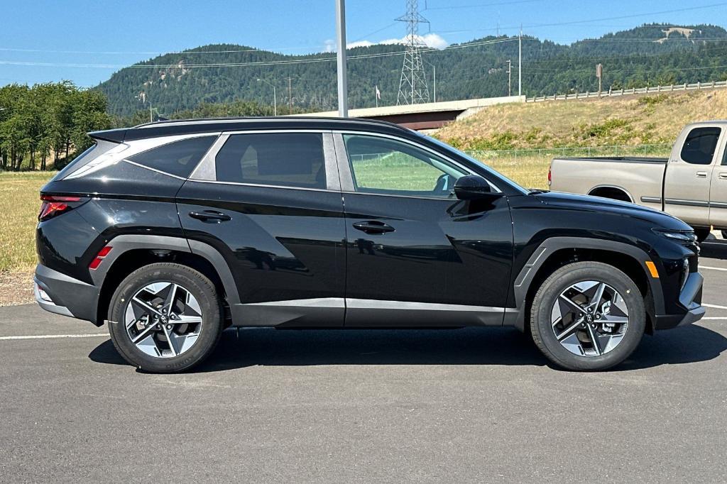 new 2025 Hyundai Tucson car, priced at $31,345