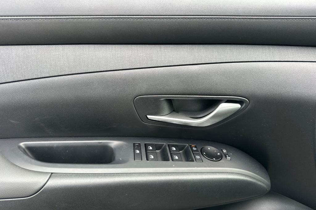 new 2025 Hyundai Tucson car, priced at $34,092