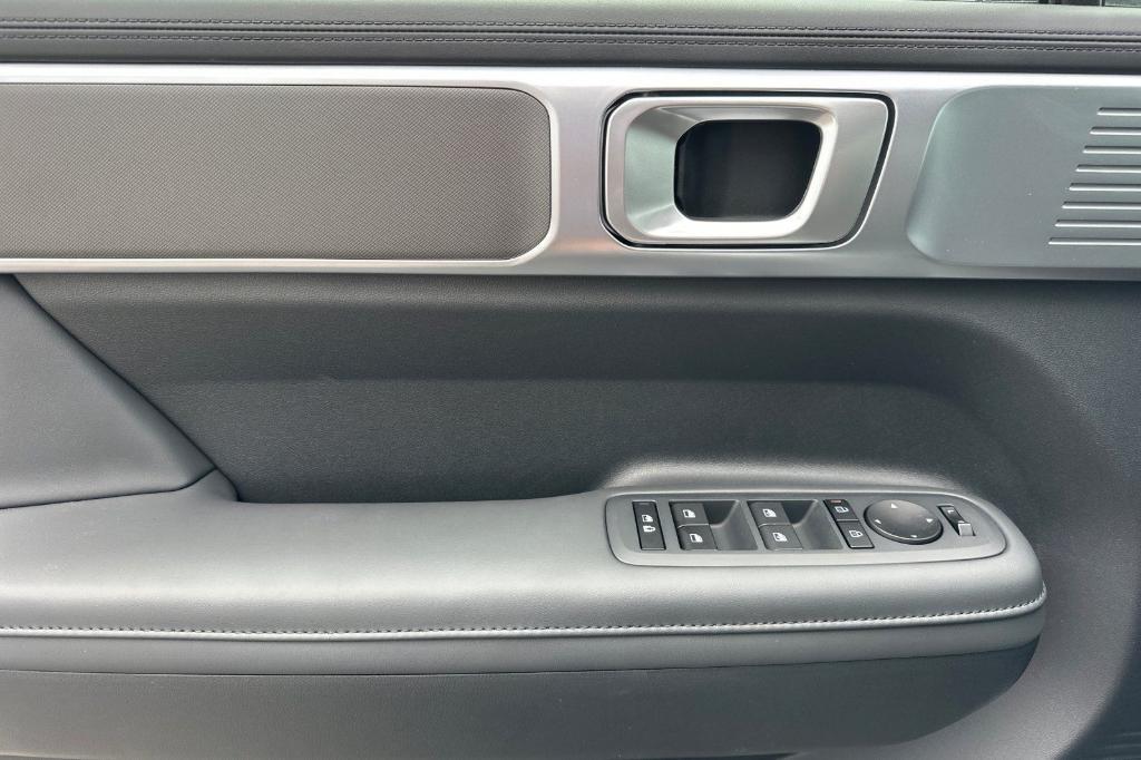 new 2025 Hyundai SANTA FE HEV car, priced at $37,355