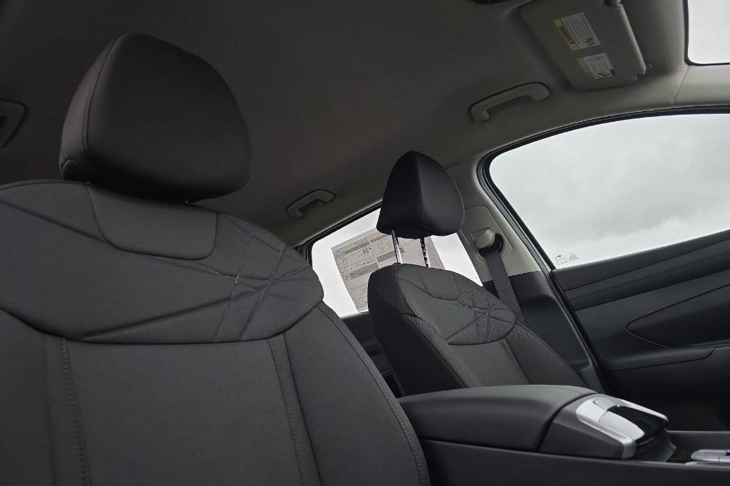 new 2025 Hyundai Tucson car, priced at $30,305